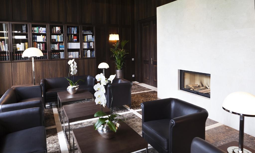 Tauroa Steirerschloessl Hotel Zeltweg Luaran gambar
