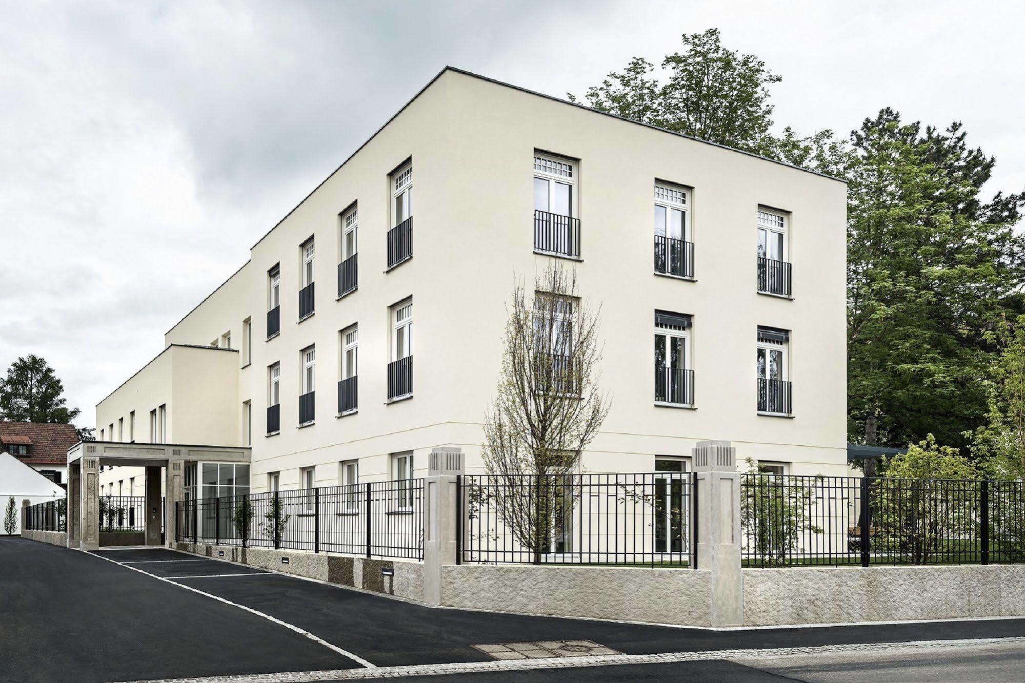 Tauroa Steirerschloessl Hotel Zeltweg Luaran gambar