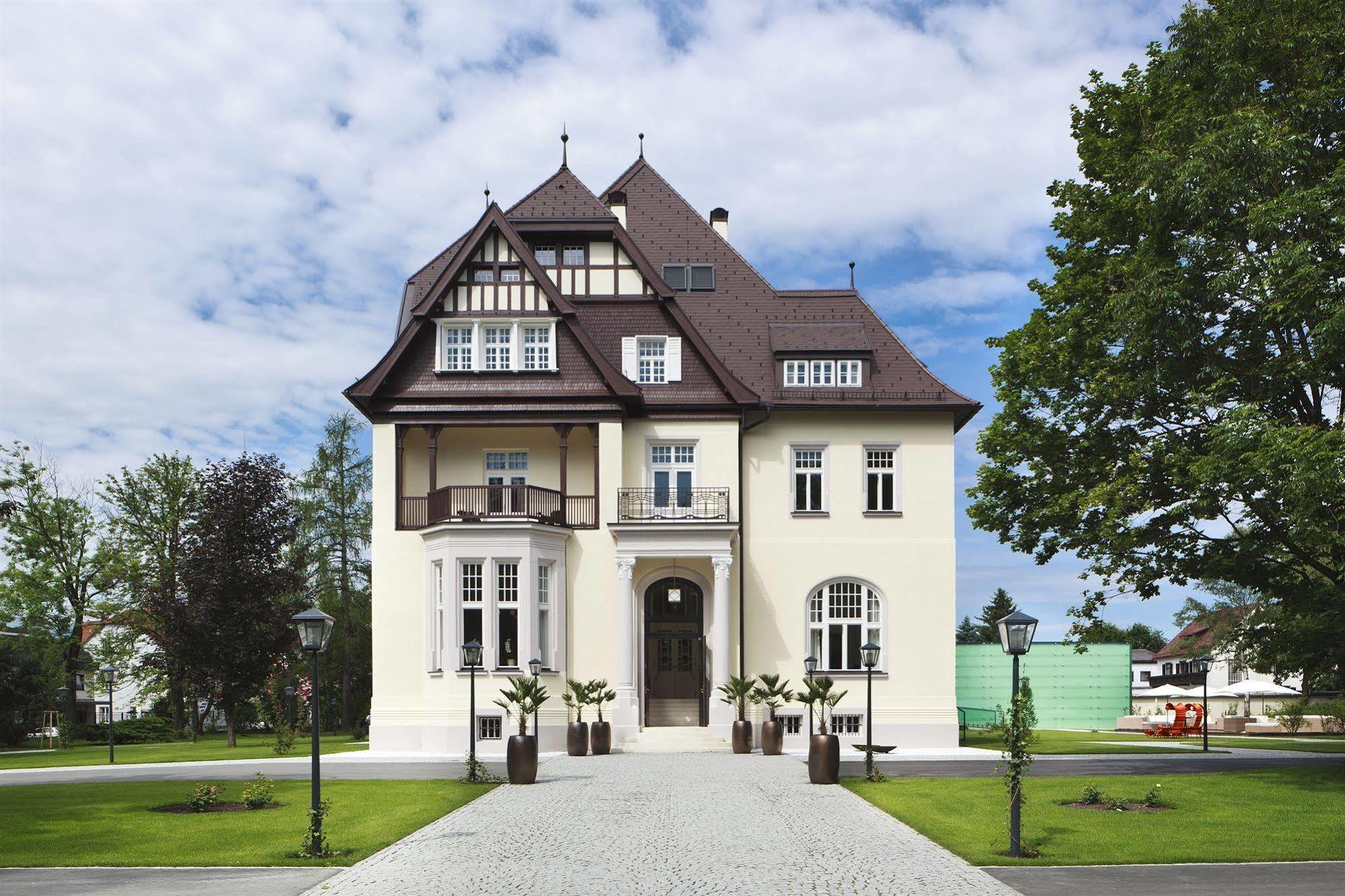 Tauroa Steirerschloessl Hotel Zeltweg Luaran gambar