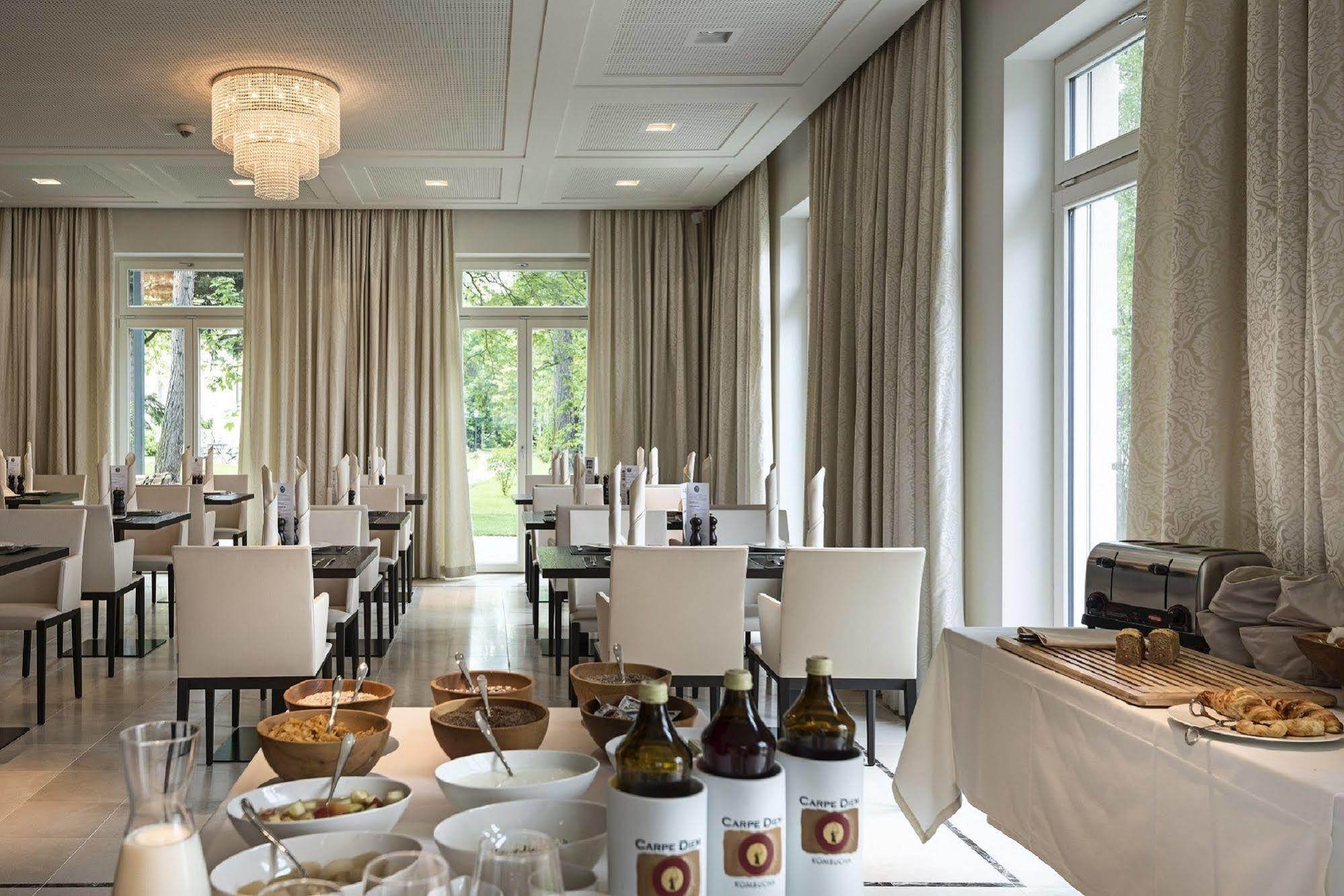 Tauroa Steirerschloessl Hotel Zeltweg Luaran gambar