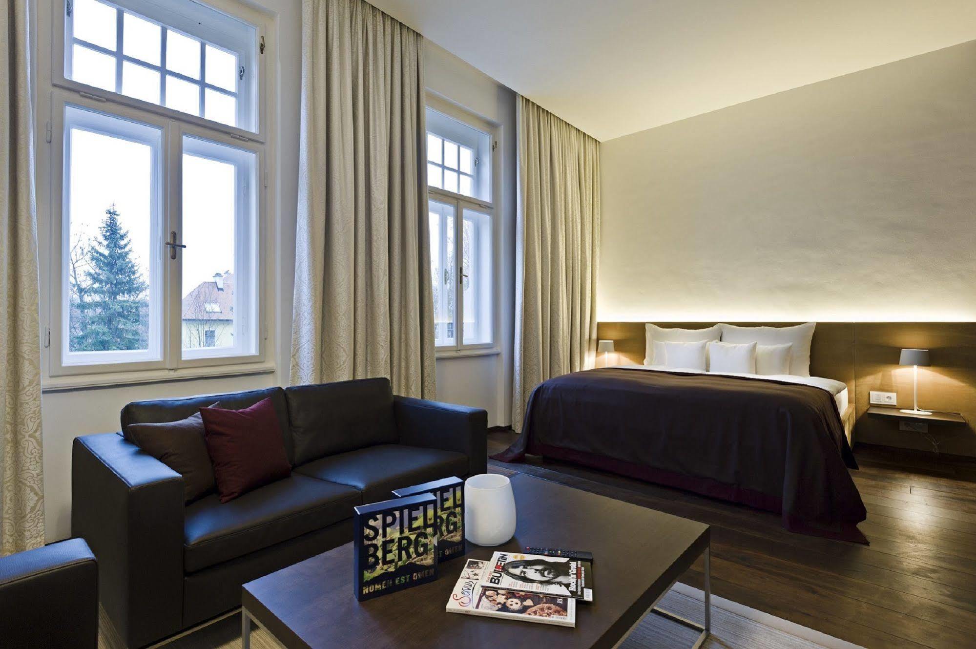 Tauroa Steirerschloessl Hotel Zeltweg Luaran gambar