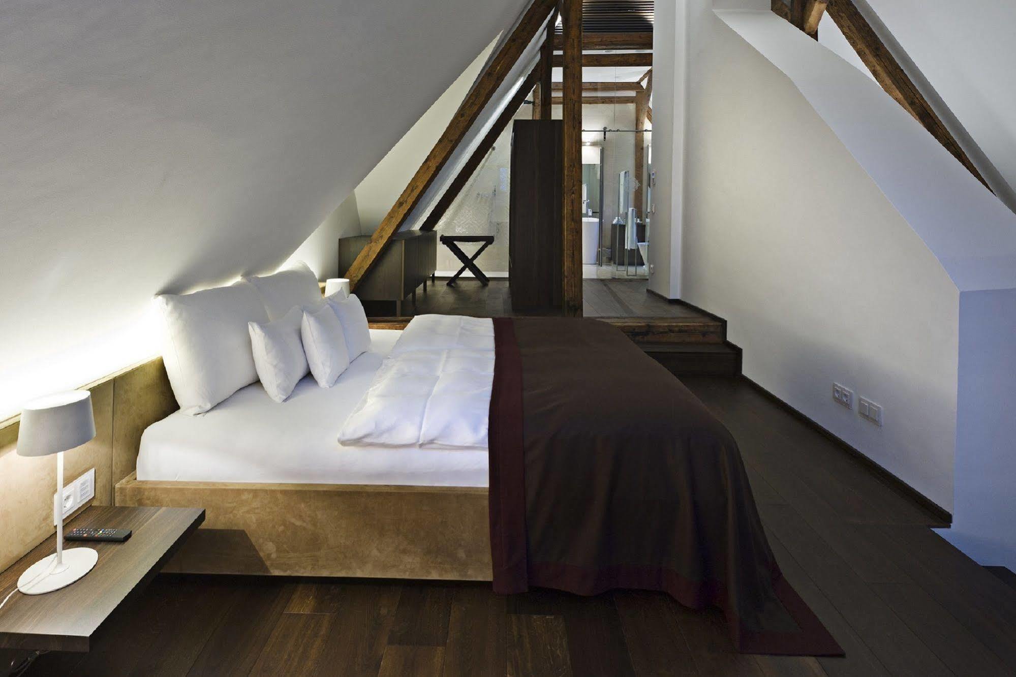 Tauroa Steirerschloessl Hotel Zeltweg Luaran gambar